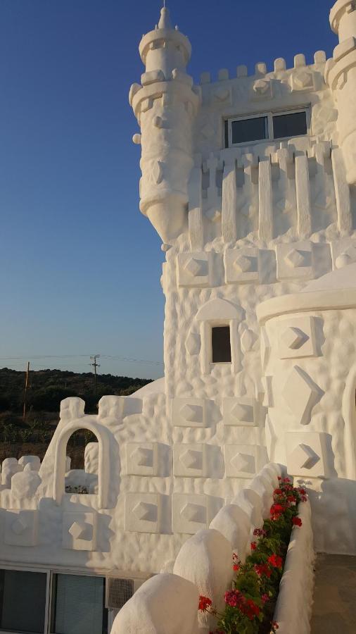 Snow White Castle Apartment Kiotári Kültér fotó