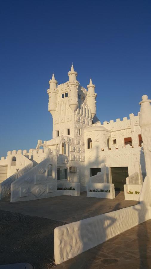 Snow White Castle Apartment Kiotári Kültér fotó