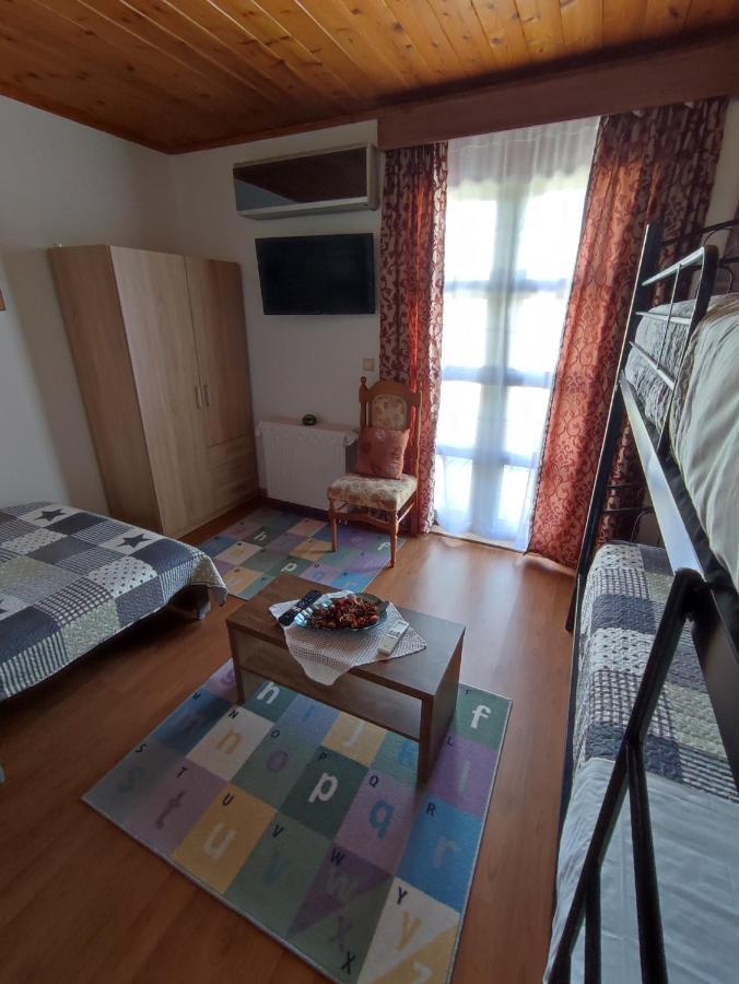 Snow White Castle Apartment Kiotári Kültér fotó